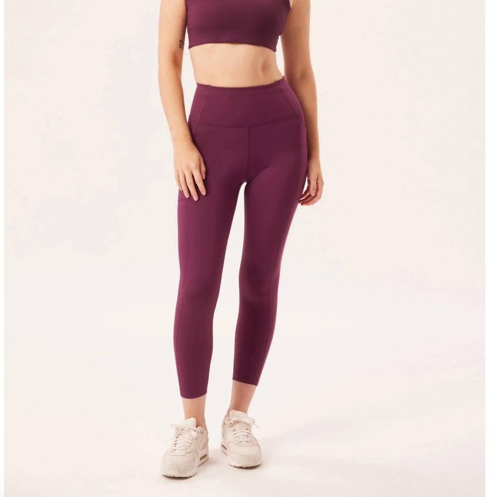 Girlfriend Collective Compressive Pocket Legging in Plum